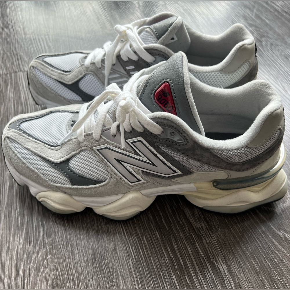 New Balance 9060 Gray